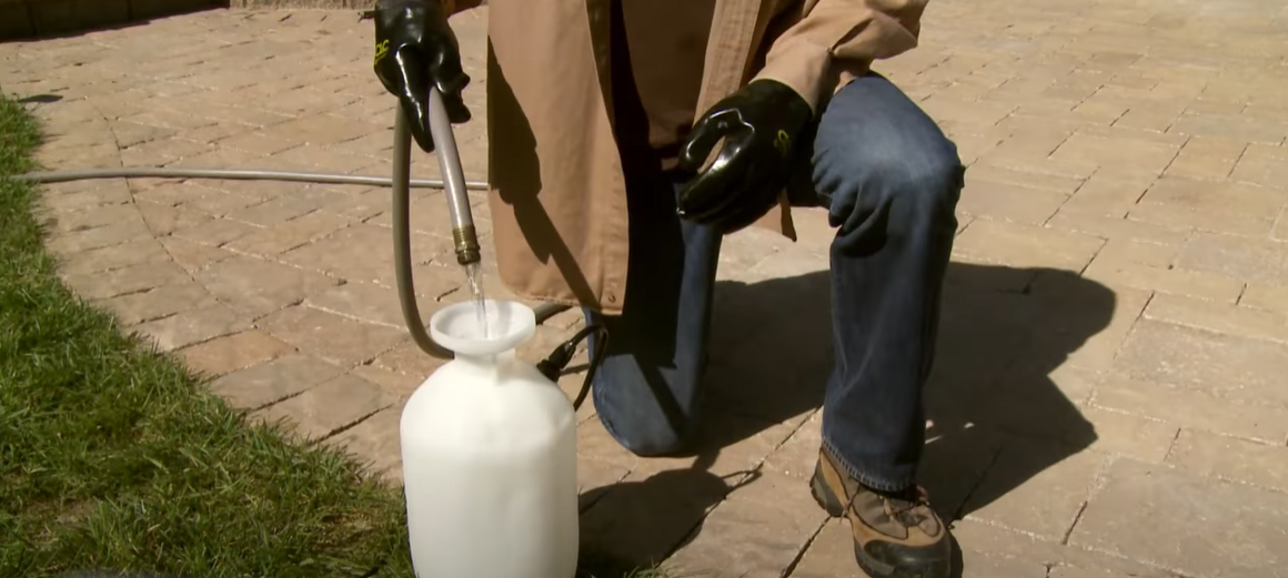 Does Trimec Kill Crabgrass? Grass Killer